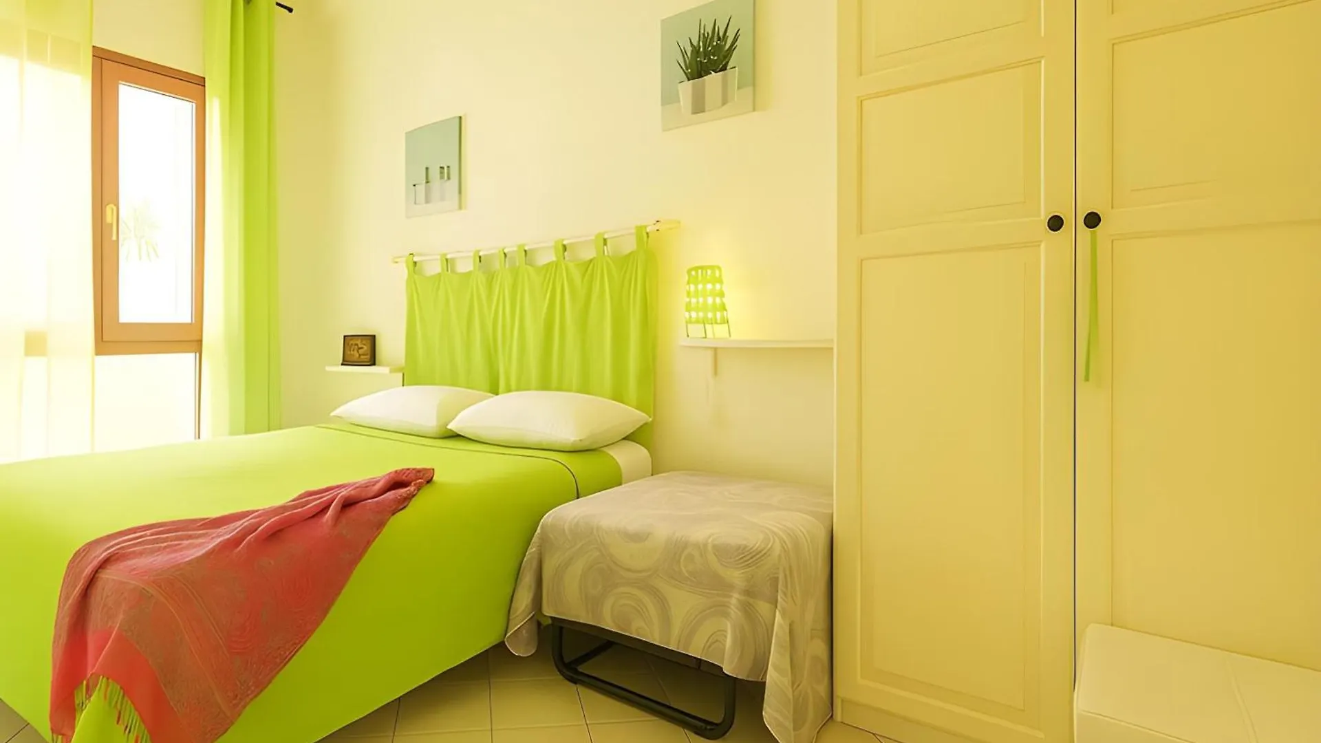 Green House Con Piscina Privata 7 Posti Macari 0*,  Italien